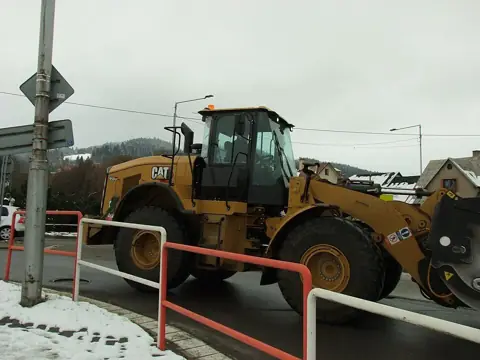 Pá carregadeira de pneus 189 HP