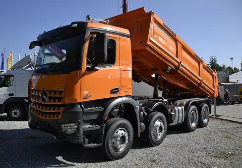 Caminhão basculante truck